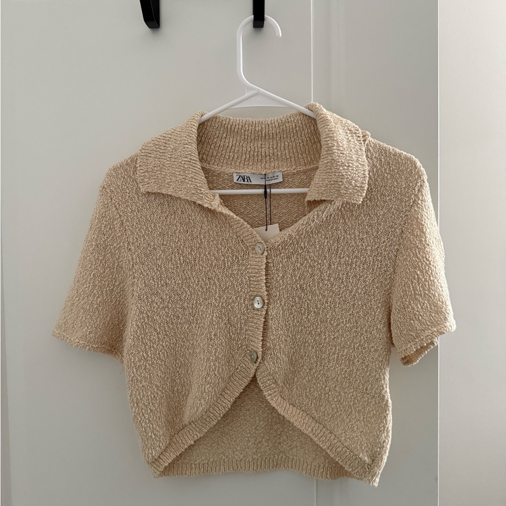 Zara Beige Knit Cropped Shirt